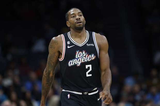 世体：巴萨已提交1B许可所需文件，预计对阿拉维斯时回诺坎普（世体：巴萨已递交1B许可文件，战阿拉维斯有望重返诺坎普）