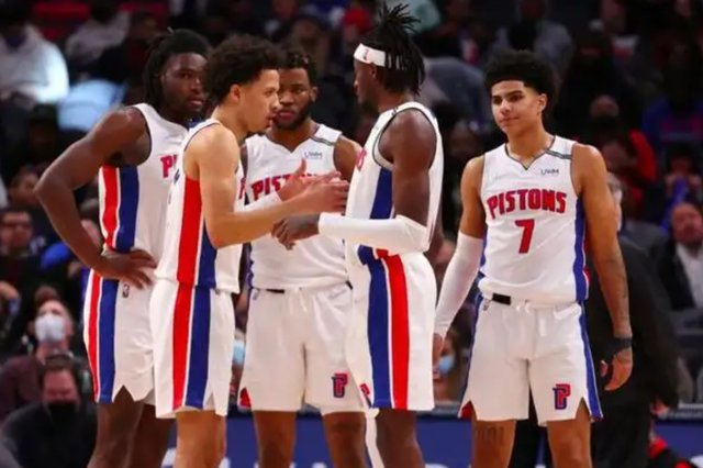 队报：巴黎向姆巴佩索要4.4亿欧，包括转会损失+信任损失（队报：巴黎向姆巴佩索赔4.4亿欧，包含转会与信任损失）