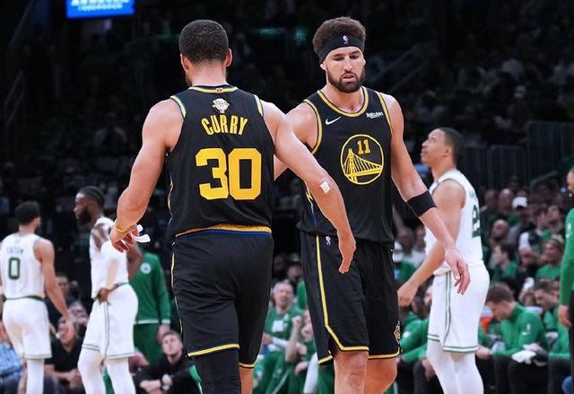 因净胜球劣势不幸降级！官方：熊本深红主帅大木武离任（净胜球落后遗憾降级，官方宣布熊本深红主帅大木武卸任）