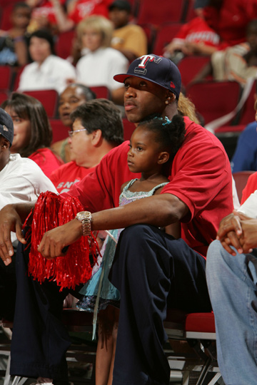 杜康酒主播涉嫌歧视成都，现已关闭直播间评论且不对四川发货（杜康酒主播被指歧视成都：已关闭直播间评论，不向四川发货）