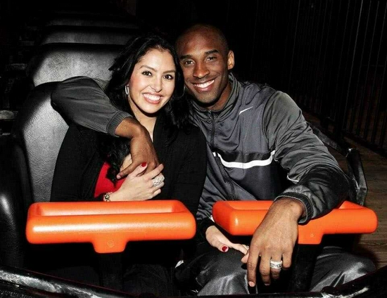 荷媒：阿贾克斯将与小克鲁伊夫会面，他是贾府新任总监候选人（荷媒：阿贾克斯将会见小克鲁伊夫，后者为新任总监人选）