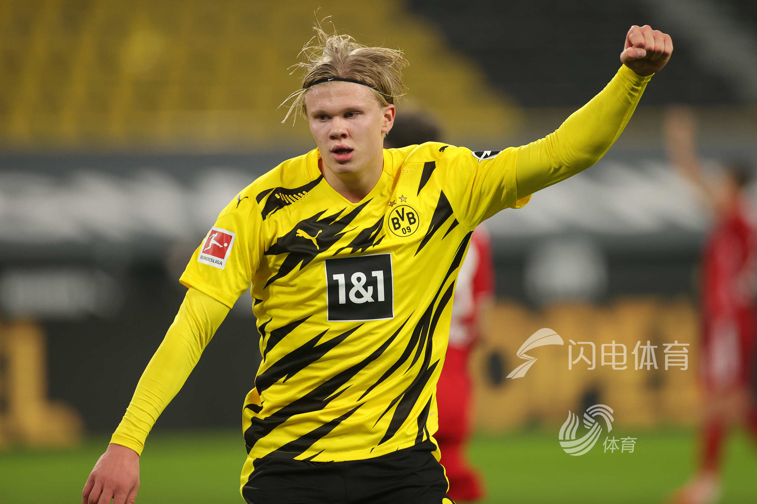 世体：巴萨内部认为凯恩很乐意来到西甲，莱万是一个很好先例