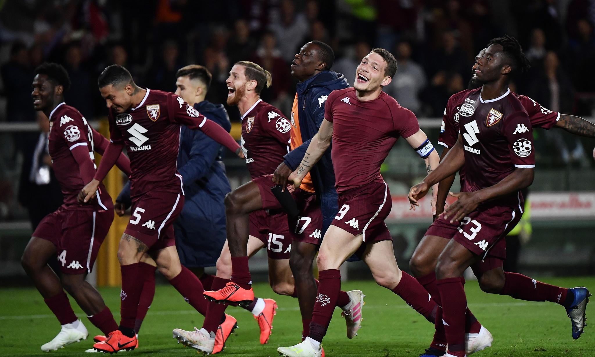 邮报：曼联想世界杯前签6号位，避免世界杯后目标球员涨价（邮报：曼联力争在世界杯前敲定6号位，以免世界杯后目标球员身价上涨）