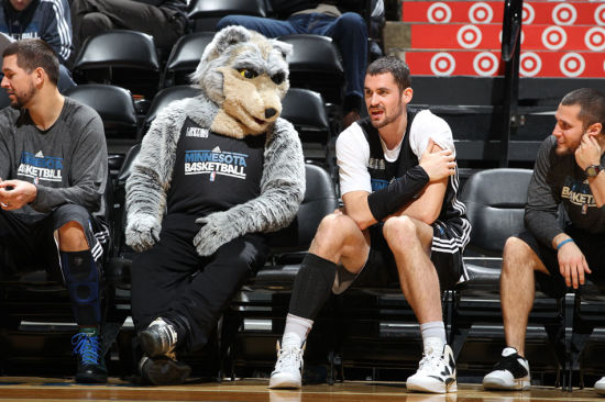 世纪级对决，两大球王又碰头（巅峰对决：两大球王再度相逢）