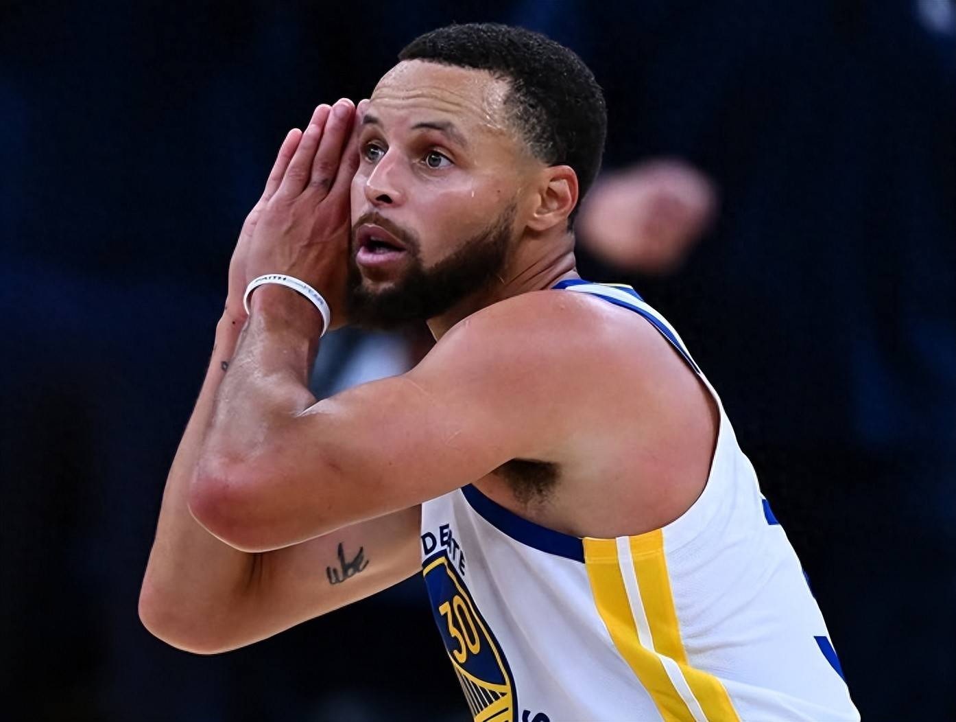 话中有话？张本智和黑脸：很多事自己不想说，下一站照样冲击冠军（言外有意？张本智和绷着脸：很多事不便多谈，下一站照样冲击冠军）