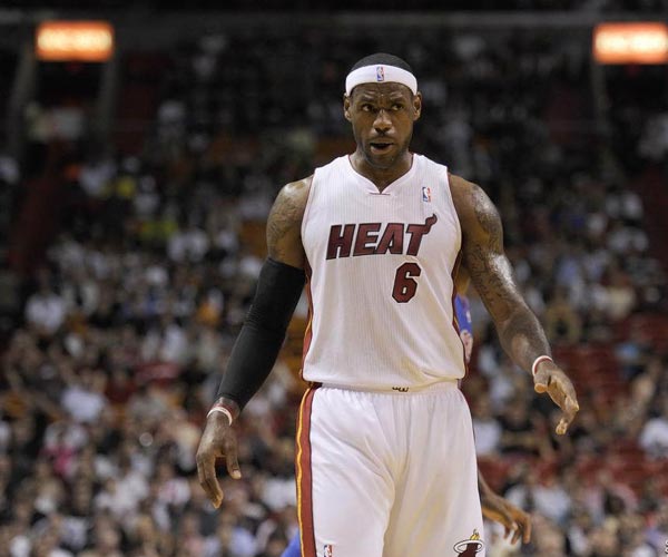 NBA：勇士末节发力 击败灰熊（NBA：勇士末节爆发 战胜灰熊）