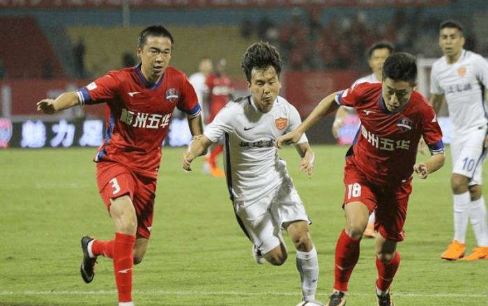 邮报：维拉、桑德兰等多队有意19岁苏格兰小将贝利-赖斯